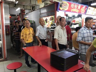 line-at-heng-ji-in-singapore-chinatown